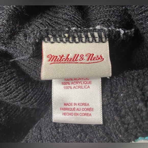 Mitchell & Ness San Antonio Spurs Knit Cap Beanie OSFA NBA Black Turquoise Pom - Picture 3 of 3